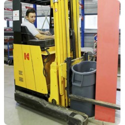 Container rotund Brute cu canale de aerisire, 75.7 L, gri, RUBBERMAID Container rotund Brute cu canale de aerisire, 75.7 L, gri, RUBBERMAID