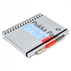 Caiet cu spirala si separatoare Pukka Pads A5 Executive Metallic Project Book, 200 pagini, albastru 6336-Met(4) Caiet cu spirala si separatoare Pukka Pads A5 Executive Metallic Project Book, 200 pagini, albastru 6336-Met(4)