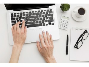 Produse și accesorii esențiale pentru birou