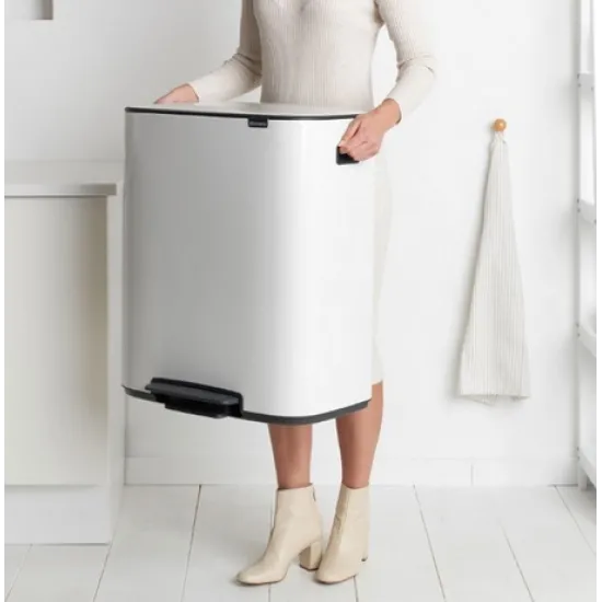 Cos gunoi Bo cu pedala, 2 x 30L - Alb Cos gunoi Bo cu pedala, 2 x 30L - Alb