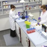 Covoras industrial laborator Notrax 526G Sani-FlexTM Covoras industrial laborator Notrax 526G Sani-FlexTM